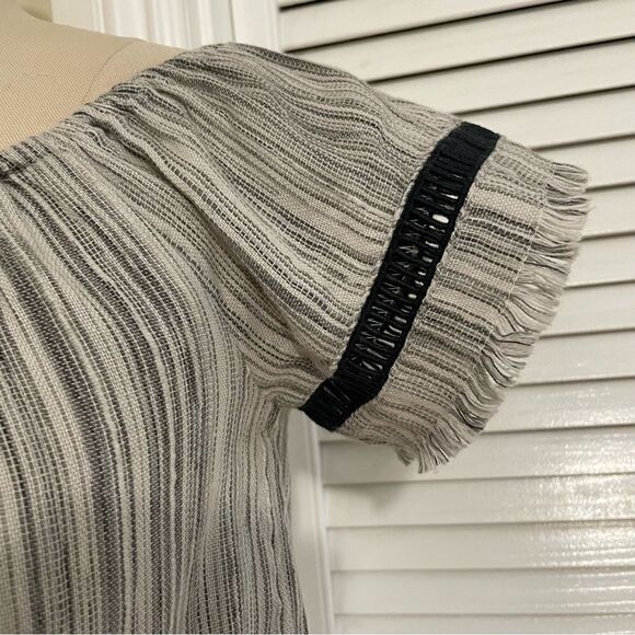 DRA/Anthropologie Los Angeles Cropped Off The Shoulder Fringe Top Sz-S - Picture 4 of 9